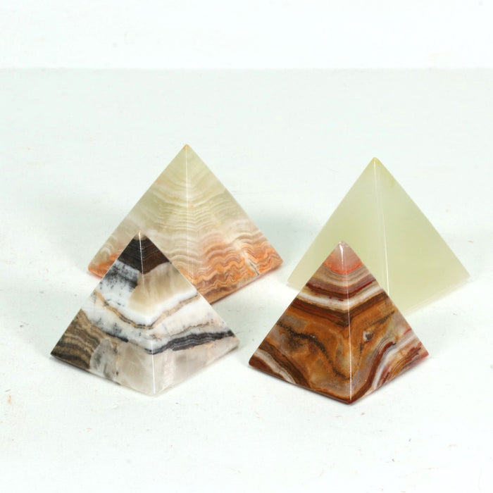 Onyx Pyramid Shaped, 1.5"x1.5"x2", 1 Piece, #002