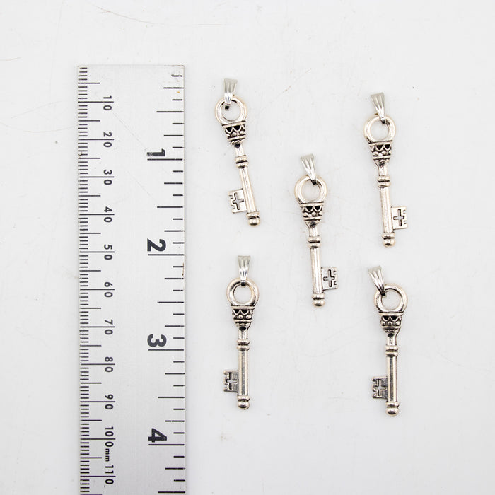 Ornate Key Shaped Brass Pendant, 5 Pieces in a Pack